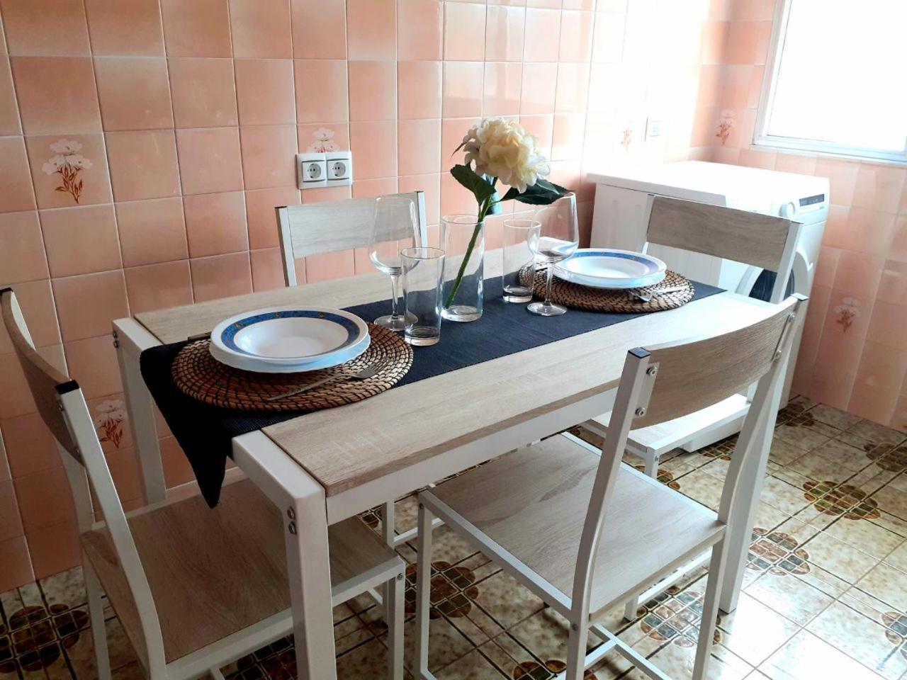 O Recuncho De Macias Apartment Laxe Luaran gambar
